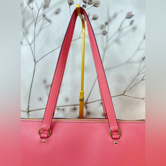 Coach Gallery Tote Shoulder Bag In Pink Taffy with Gold Accents - Picture 4 of 14